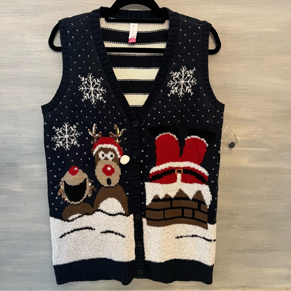 No Boundaries Christmas Reindeer Santa Sweater Vest Size XL(15-17) NWOT